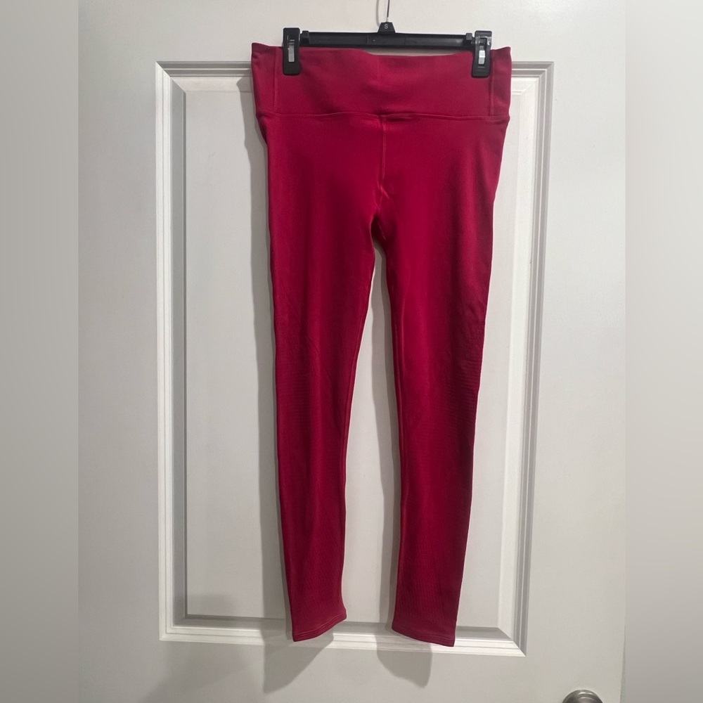 Lululemon fuscia leggings size 10